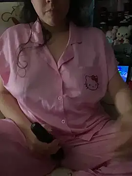 w3tkittty online show from November 2025 03:13:02 PM