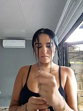 Snapshot of Rosa_Warreen_ chatting on October 2025 12:36:02 PM Rosa Warreen online show from October 2025 12:36:02 PM