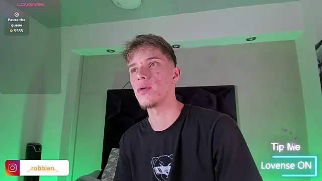 Robbin Blaze online show from March 2026 04:56:02 AM