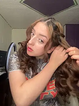 Snapshot of Baby__Otaku chatting on October 2025 07:00:01 PM Baby Otaku online show from October 2025 07:00:01 PM