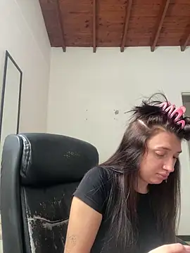 Mia  Gray online show from February 2026 05:07:02 PM