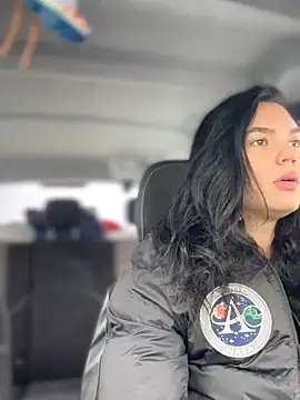 MeekyRich online show from November 2025 04:45:02 AM