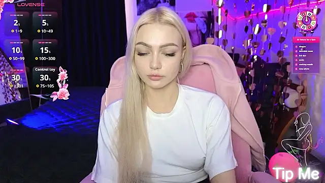 LinaLirian online show from March 2026 02:44:01 PM