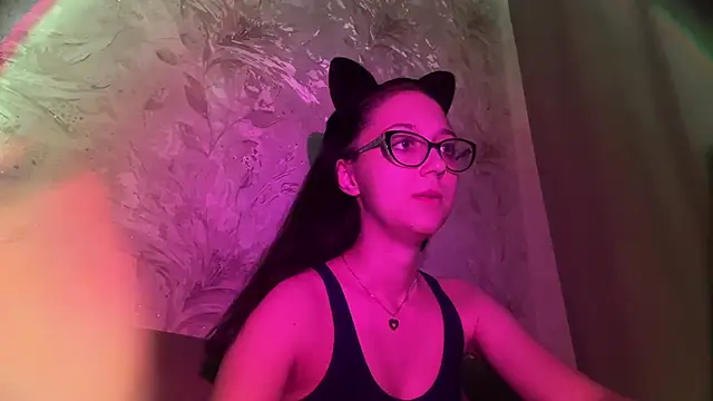 YourTemptation  online show from December 2025 05:41:02 PM