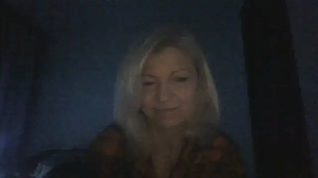 AidaRay online show from December 2025 08:39:02 PM