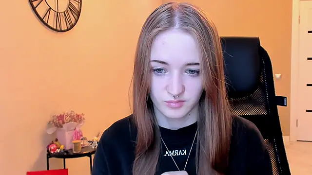 KateKayer online show from November 2025 10:48:02 AM