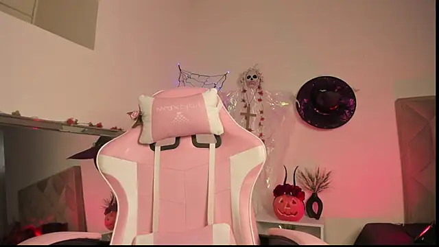 Paprika  online show from October 2025 06:27:02 PM