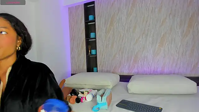 ciara blake online show from October 2025 07:44:02 PM