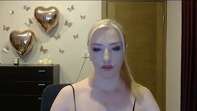 Snapshot of Wild_Silk_Desire chatting on July 2026 05:04:01 PM Wild Silk Desire online show from July 2026 05:04:01 PM