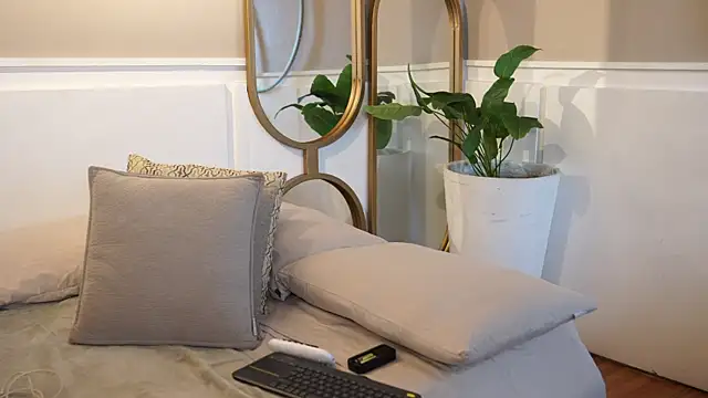 Susan wall online show from September 2025 03:57:01 PM