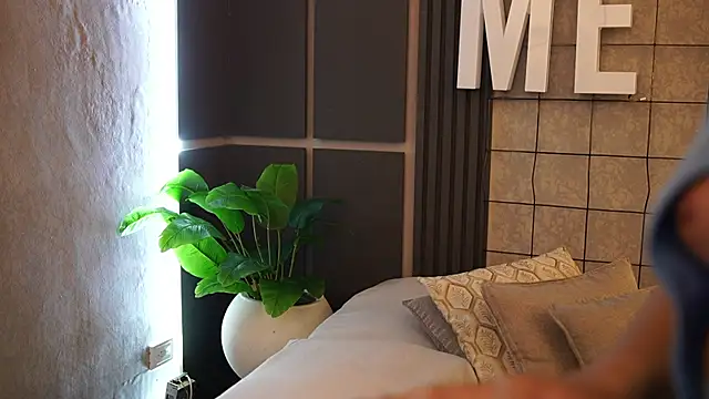 Susan wall online show from October 2025 12:50:01 PM