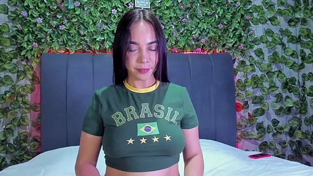 evelin 33 online show from October 2025 09:23:01 PM