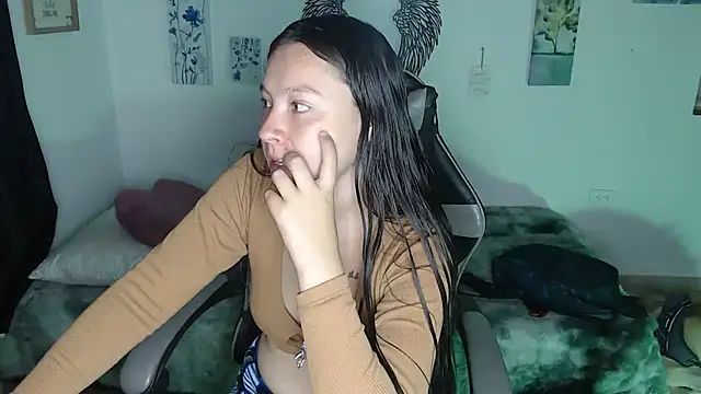 Snapshot of mariaana__222 chatting on July 2026 04:38:01 AM mariaana 222 online show from July 2026 04:38:01 AM