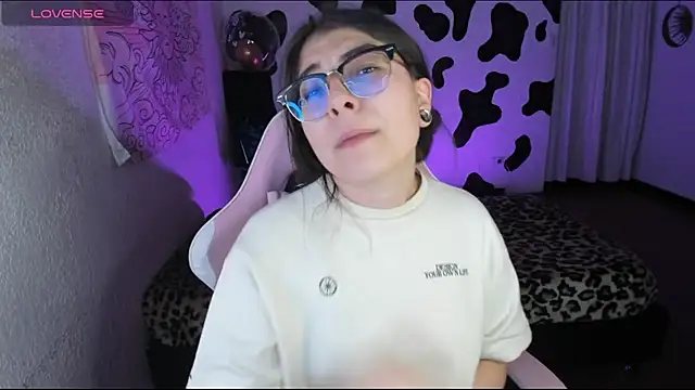 abbie jensen  online show from November 2025 12:47:01 AM