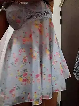 RoseLiveSL online show from October 2025 05:02:02 PM