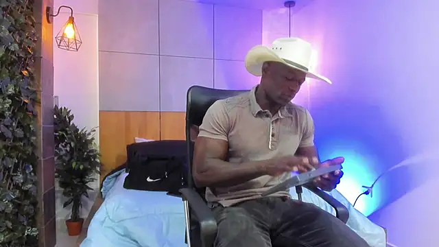 MarcusBlack  online show from September 2025 11:35:02 AM