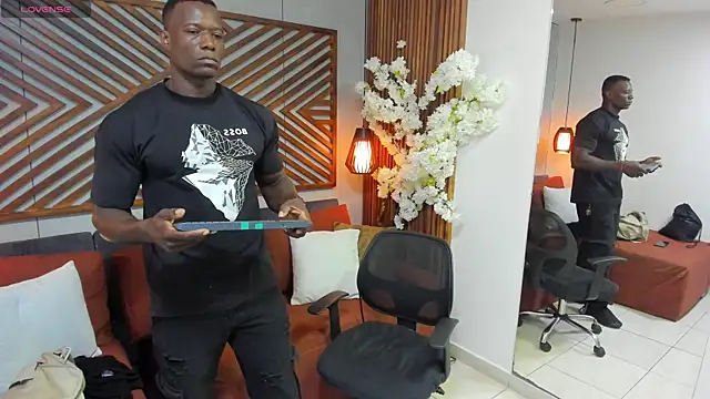 MarcusBlack  online show from April 2026 12:12:01 PM