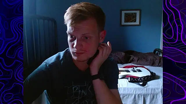 Snapshot of lustylyndon chatting on October 2025 10:51:02 PM lustylyndon online show from October 2025 10:51:02 PM