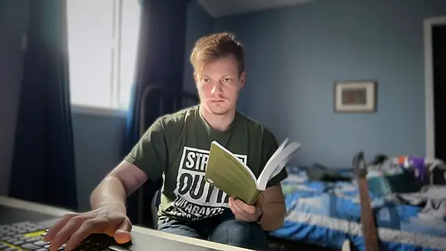 lustylyndon online show from April 2026 03:23:01 PM