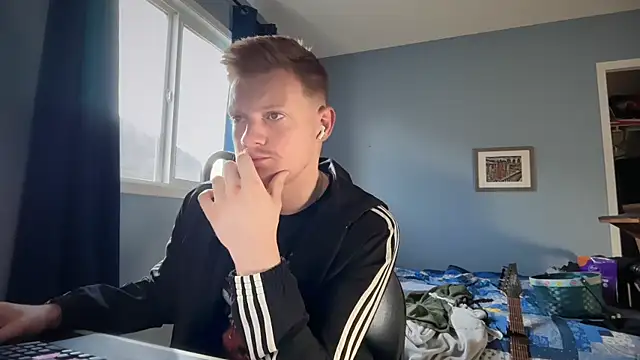 lustylyndon online show from April 2026 03:17:02 PM