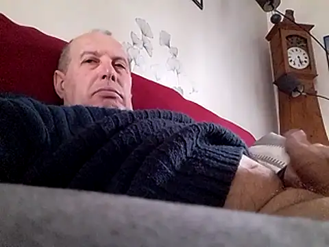 Vince072 online show from January 2026 12:40:02 PM