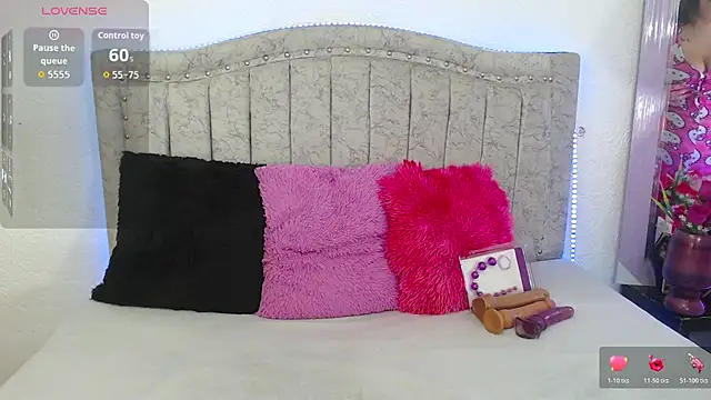 Snapshot of jazminslut chatting on November 2025 01:16:02 AM jazminslut online show from November 2025 01:16:02 AM