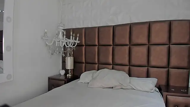 Anittatoro  online show from September 2025 07:17:02 PM