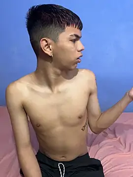 Snapshot of Baby_boy14 chatting on July 2026 01:22:01 AM Baby boy14 online show from July 2026 01:22:01 AM
