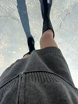 xiaoyuan01 online show from October 2025 01:49:01 AM