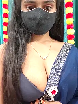 Aanya hotty online show from November 2025 02:28:01 PM