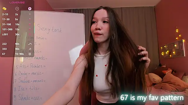 Shriya Sarann online show from February 2026 02:04:02 PM