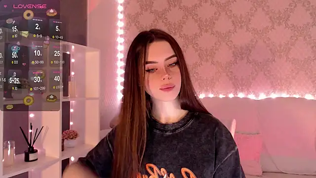 HolyMiax online show from September 2025 03:43:02 AM