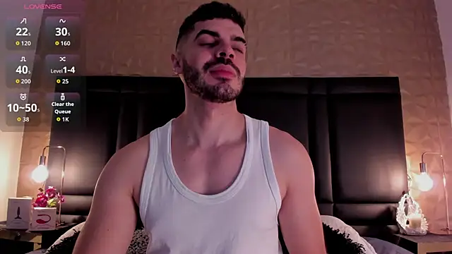 AxelThompson  online show from November 2025 11:41:01 AM