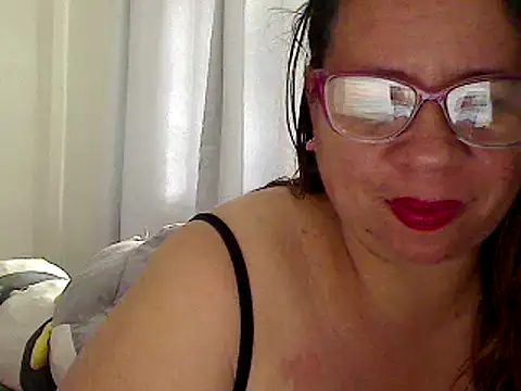 Snapshot of luciana69hot chatting on February 2025 05:28:01 PM luciana69hot online show from February 2025 05:28:01 PM