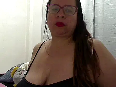 Snapshot of luciana69hot chatting on February 2025 12:52:01 AM luciana69hot online show from February 2025 12:52:01 AM