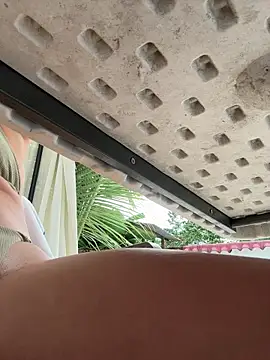 sara calderon online show from March 2026 01:39:01 PM