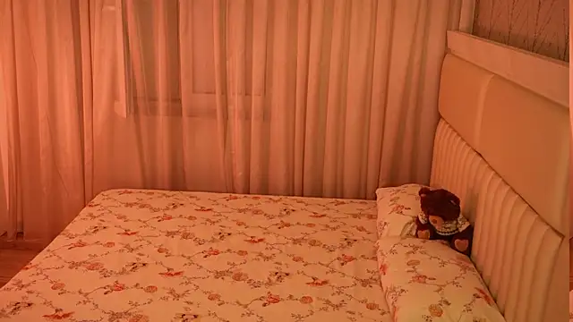 LiaGotti online show from April 2026 07:12:02 PM