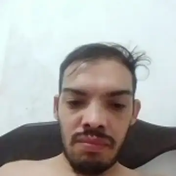 GuilhermeYuree online show from April 2026 01:01:01 AM