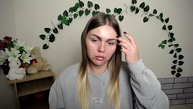 Snapshot of Magic_Katarina_ chatting on October 2025 06:57:02 AM Magic Katarina online show from October 2025 06:57:02 AM