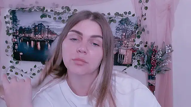 Snapshot of Magic_Katarina_ chatting on November 2025 10:48:02 AM Magic Katarina online show from November 2025 10:48:02 AM