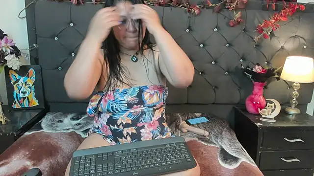 sofia sorceress5 online show from November 2025 01:04:02 AM