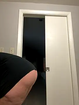 sweetsirenn online show from October 2025 02:09:02 AM