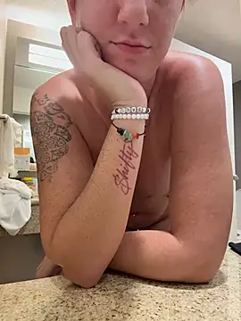 sweetsirenn online show from November 2025 03:56:02 PM