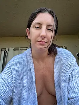 sweetsirenn online show from July 2026 12:56:02 PM