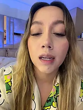 Becca Johnson u online show from October 2025 02:50:02 AM