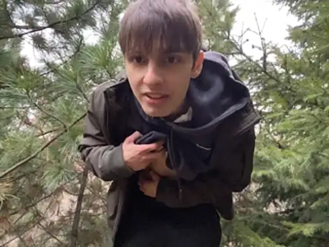 Snapshot of elliot_scott chatting on November 2025 09:55:02 AM elliot scott online show from November 2025 09:55:02 AM