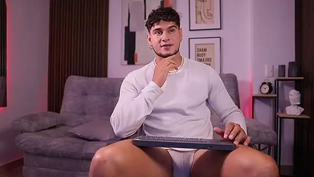 DaviesBrown online show from November 2025 08:19:02 PM