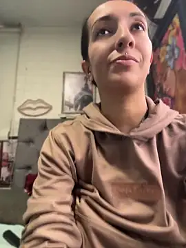 SALOME KORLAND online show from April 2026 07:36:01 PM