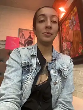 SALOME KORLAND online show from April 2026 08:03:01 PM