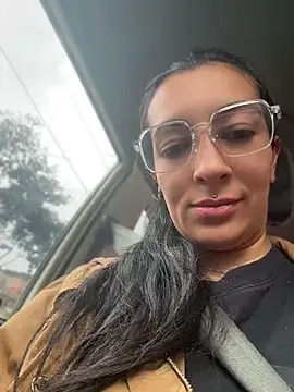 Snapshot of SALOME_KORLAND chatting on May 2026 02:44:01 PM SALOME KORLAND online show from May 2026 02:44:01 PM